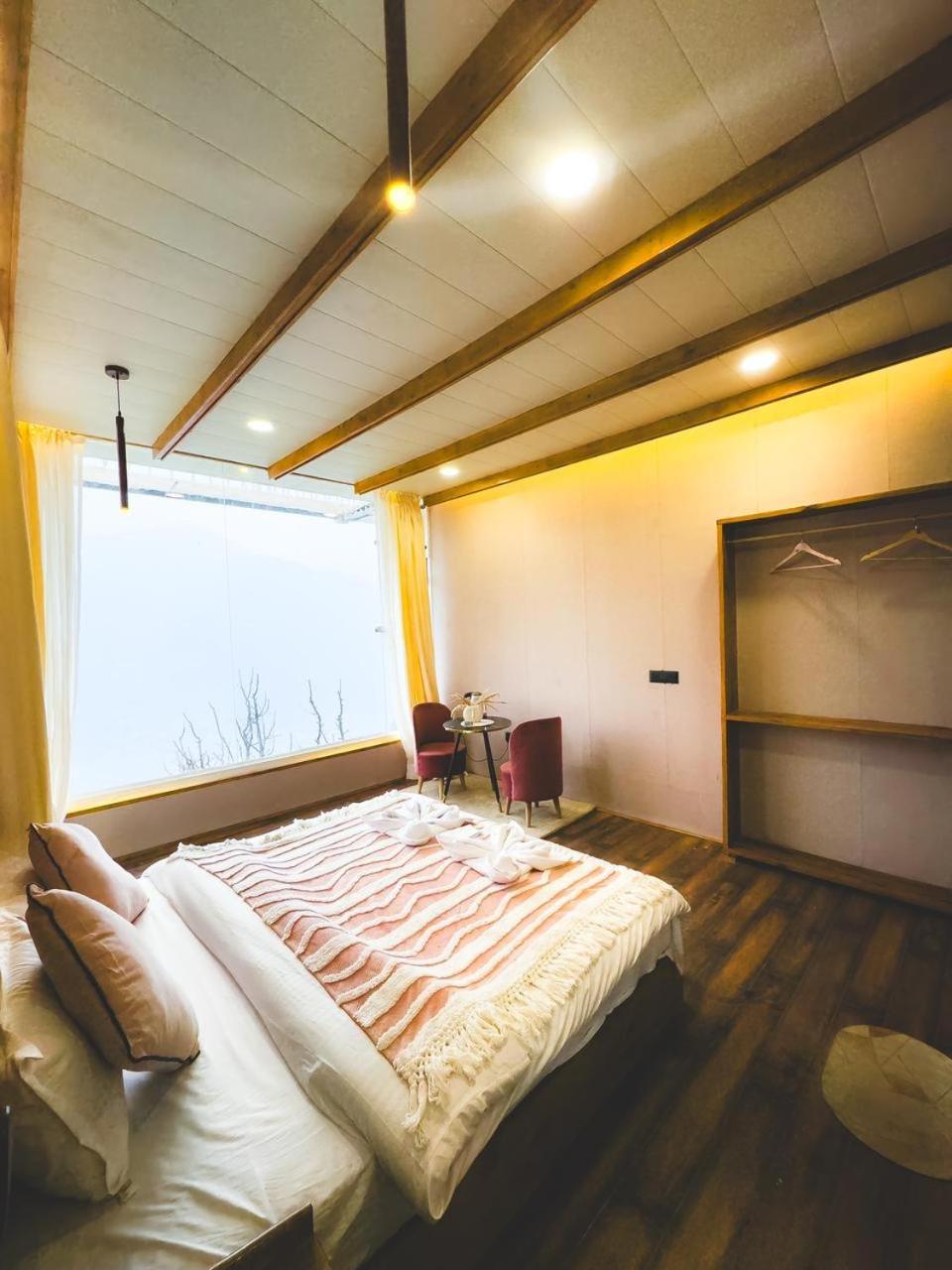 Hotel Infinity Sky Glamps à Manāli Extérieur photo