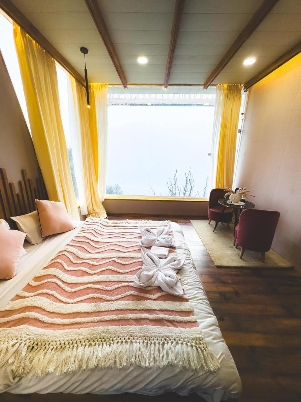 Hotel Infinity Sky Glamps à Manāli Extérieur photo